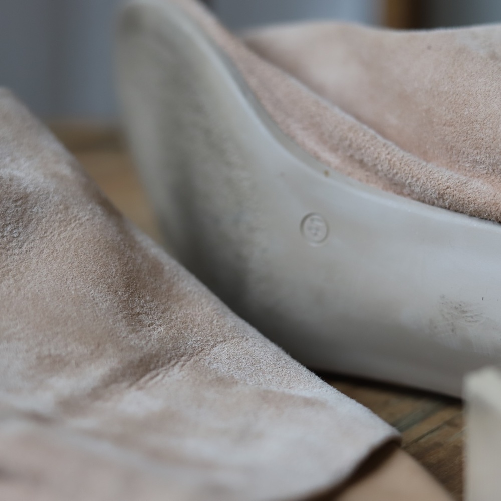 Bueno Slide sandals, biege/tan suede leather. Size 41 eu .US 10 - 10.5 worn once - Picture 5 of 7